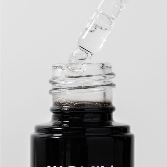 111Skin Vitamin C Brightening Booster Serum - Picture 3 of 8